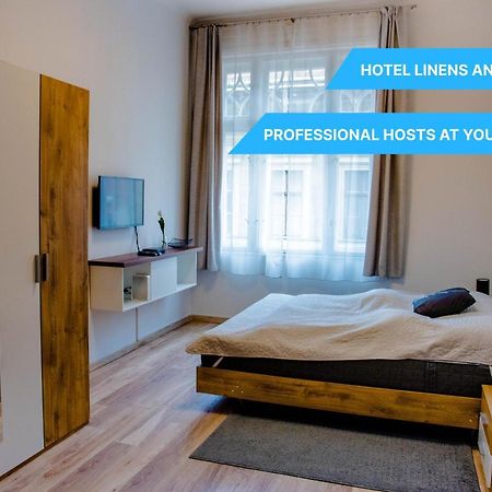 Molnar Apartment Cozy City Center Retreat For 2 Ac & Perfect Location! Budapest Esterno foto