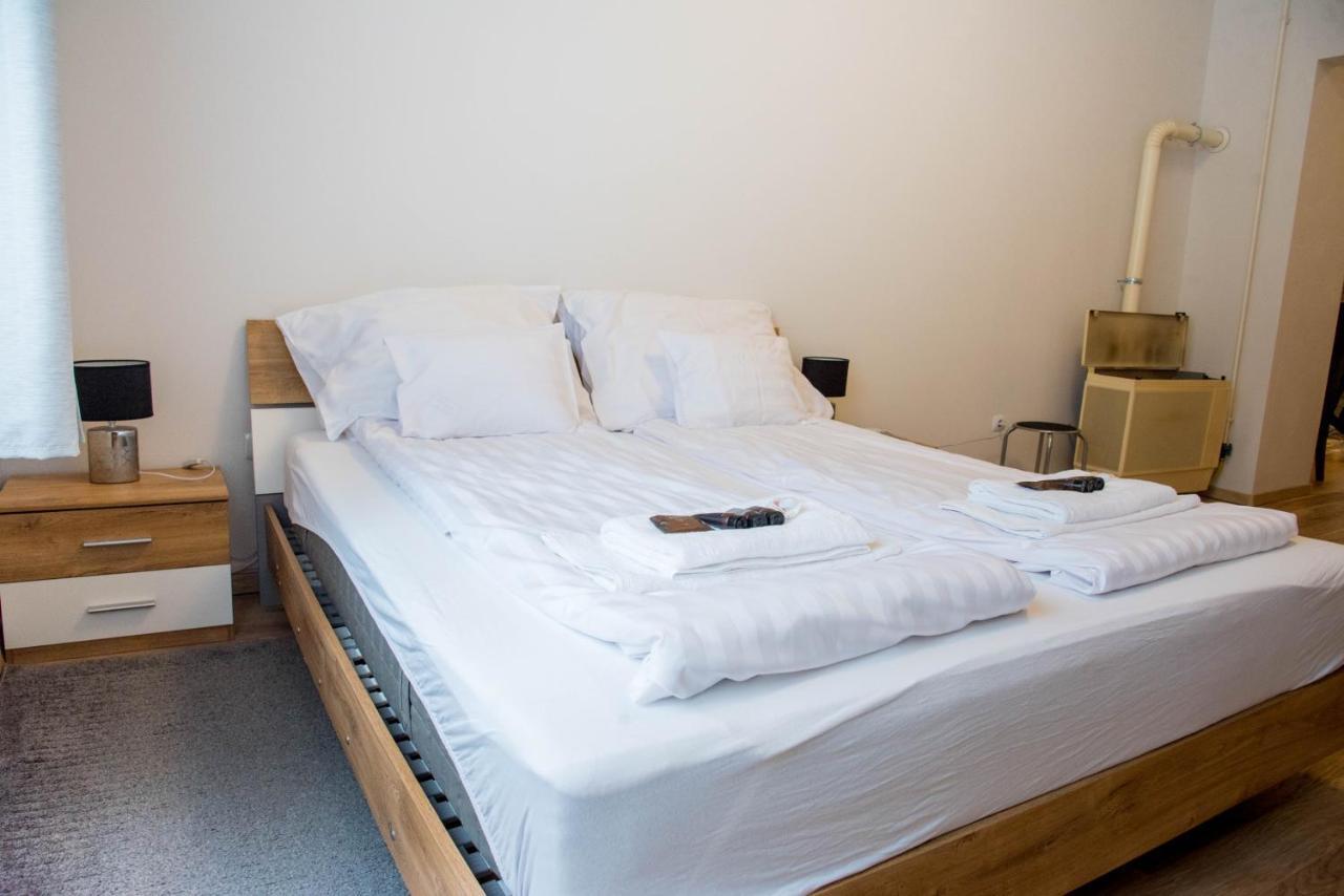 Molnar Apartment Cozy City Center Retreat For 2 Ac & Perfect Location! Budapest Esterno foto