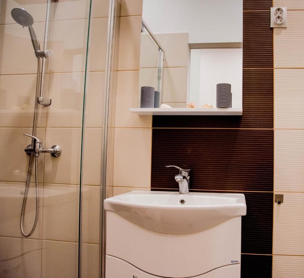 Molnar Apartment Cozy City Center Retreat For 2 Ac & Perfect Location! Budapest Esterno foto