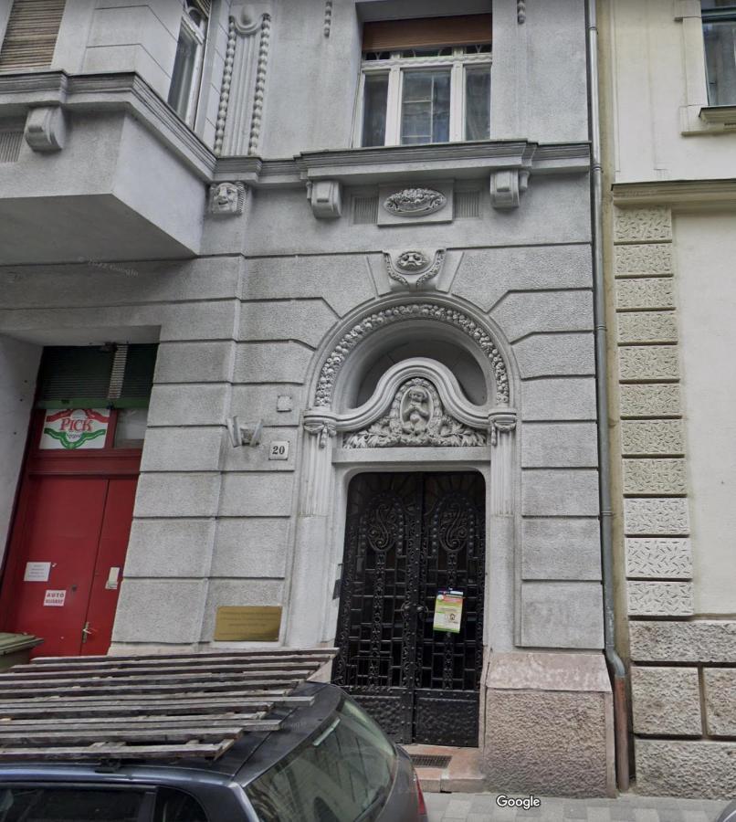 Molnar Apartment Cozy City Center Retreat For 2 Ac & Perfect Location! Budapest Esterno foto