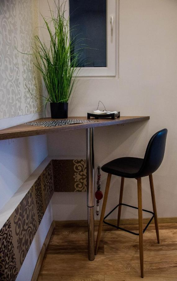Molnar Apartment Cozy City Center Retreat For 2 Ac & Perfect Location! Budapest Esterno foto